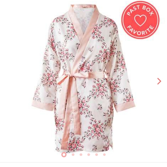 Morgan Lane Robe - Picture 2 of 4